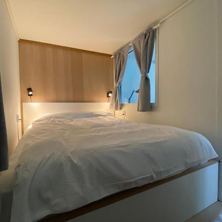 Entire Renovated Apartment From 1780 With Kitchen, Bath, Bedroom, And Living Room In Skuteviken Bergen Ngoại thất bức ảnh